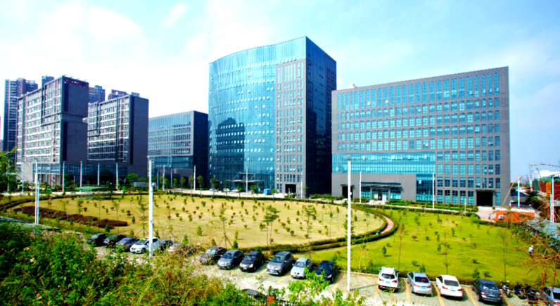 企业建站与定制开发选型对比：模板站与源码站的适用场景分析